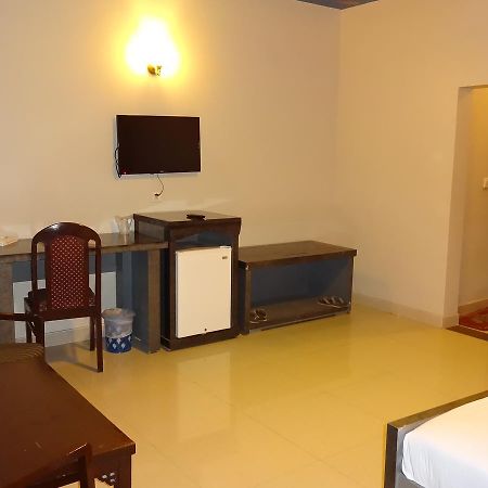 Hotel Sky Towers Karachi Eksteriør bilde