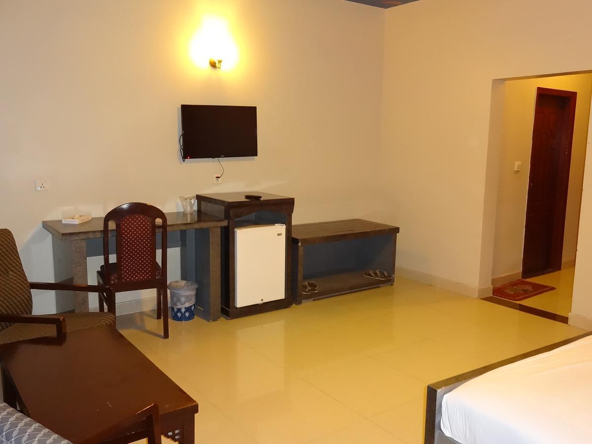 Hotel Sky Towers Karachi Eksteriør bilde